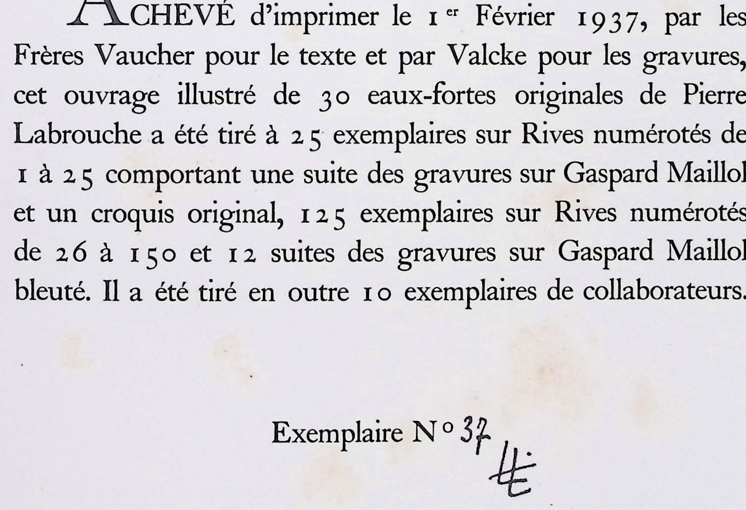 Protéger ses livres anciens des outrages du temps : température, lumière, manipulation